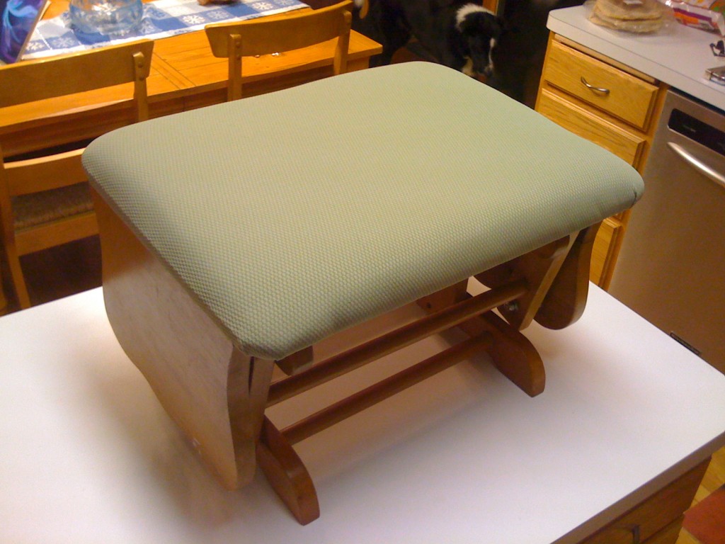 glider-footstool