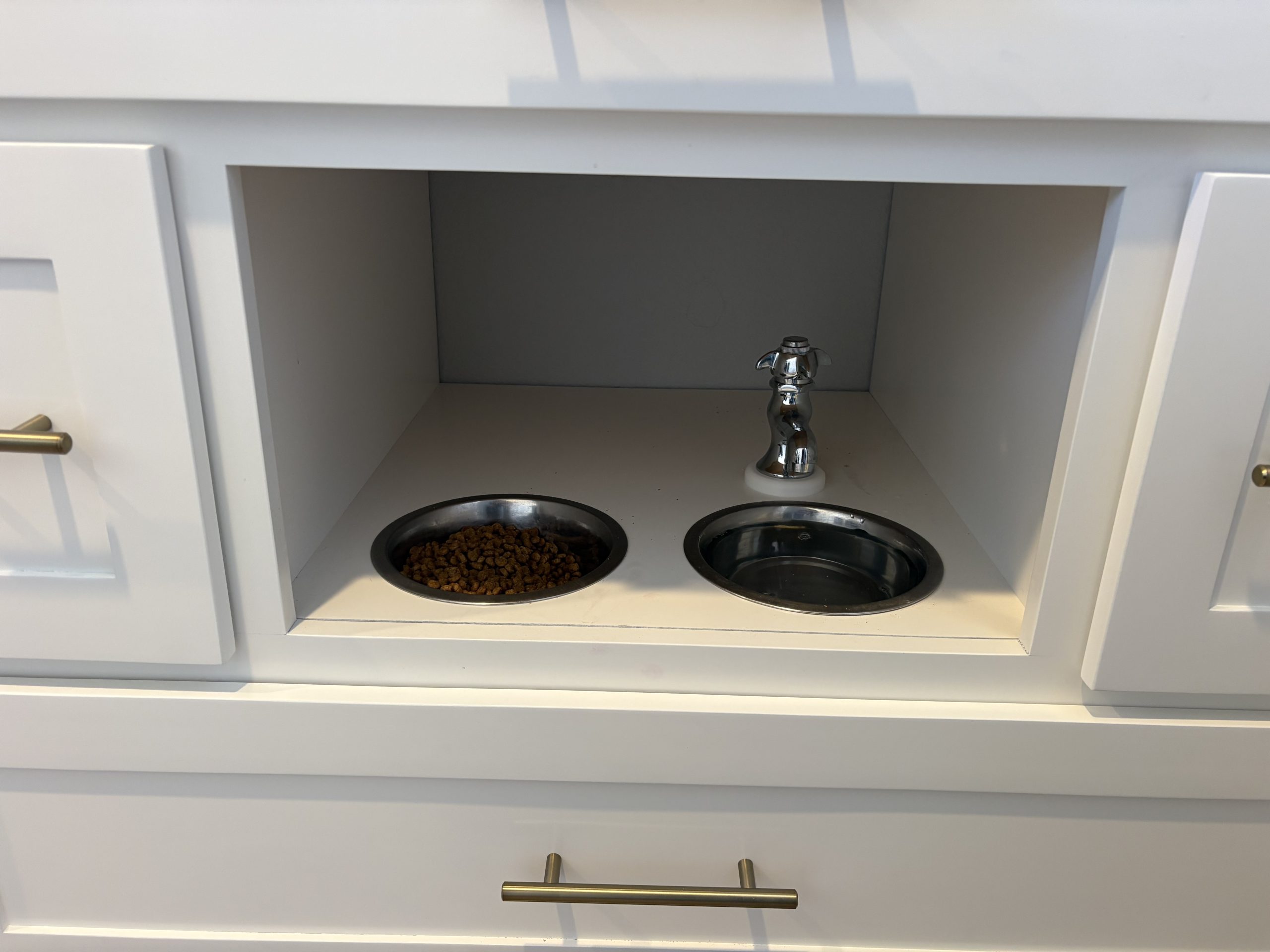 A cabinet for art supplies and arf supplies
